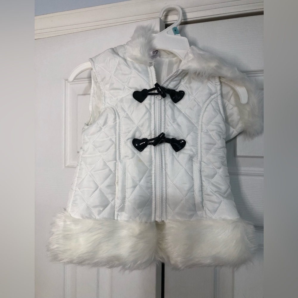 Satin flowers girls faux fur hooded‎ white winter vest patent closure heart sz 5